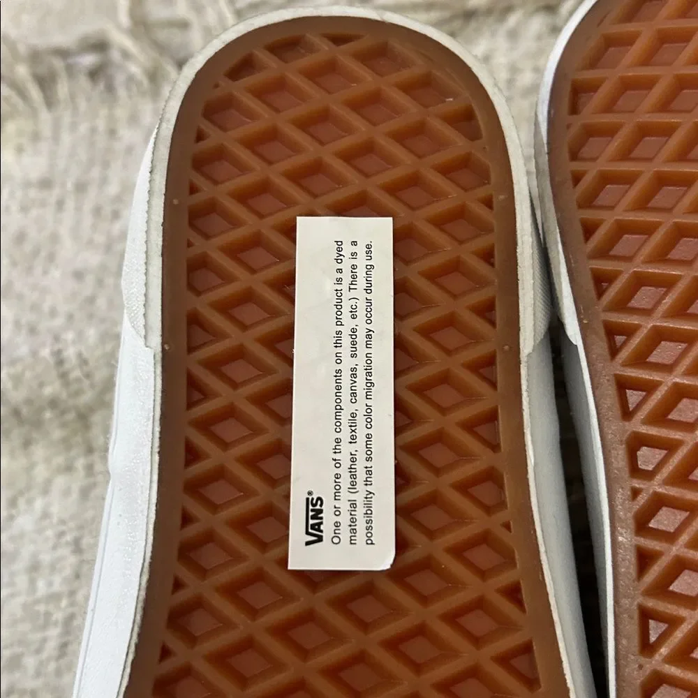Vans Seldan Hairy Sneakers - Light Grey, Size 10, NWOT